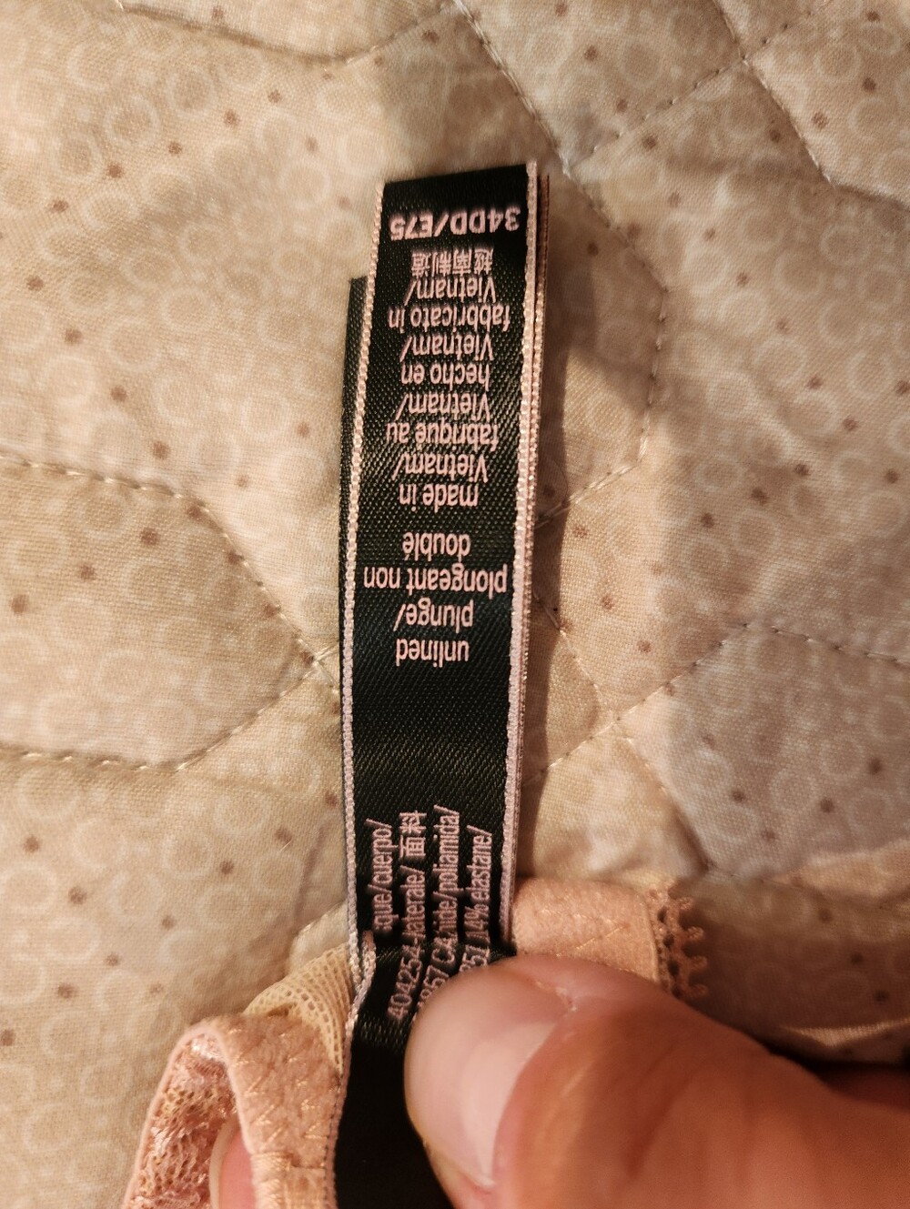 New Victoria's Secret Bra - Picture 4 of 7